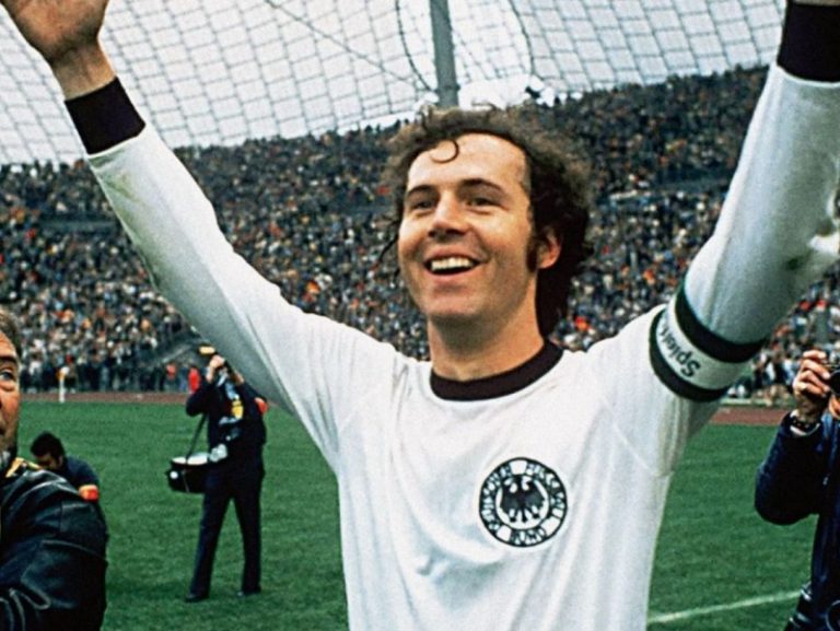 Franz Beckenbauer, Leyenda del fútbol, Defensor central, Kaiser, Historia del fútbol, Campeón del Mundo, Bayern Múnich, Selección Alemana, Balón de Oro, Carrera como jugador, Carrera como entrenador, Legado de Beckenbauer, Bundesliga, Campeonatos ganados, Fútbol alemán, Carrera internacional, Títulos y logros, Impacto en el fútbol, Homenaje a Beckenbauer, Legado perdurable