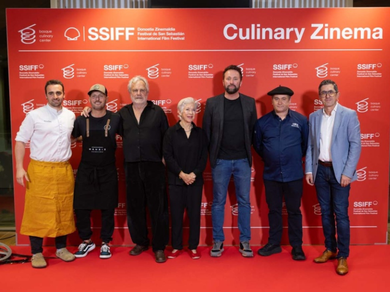 cine gastronómico, queso y cultura, documental filosófico, Culinary Zinema, San Sebastián Film Festival, Shelf Life, envejecimiento y maduración, Jim Stillwaggon, reflexión sobre la vida, microorganismos en la leche, gastronomía y filosofía, quesos del mundo, la muerte y el queso, quesos artesanales, vida y descomposición, quesos y tabúes, el queso como espejo, sabores únicos, proceso de maduración, ritos alimentarios, cine y gastronomía