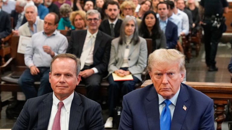 FBI, Amenazas violentas, Jueces de Colorado, Caso de Trump, Colaboración policial, Corte Suprema, Exclusión de Donald Trump, Boleta presidencial 2024, Vikki Migoya, Amenazas a jueces, Rama Judicial de Colorado, Trooper Gary Cutler, Departamento de Policía de Denver, Informe falso, Foros en línea extremistas, Nombres de jueces, Análisis en línea, Riesgo de violencia, Decisión sin precedentes, Disturbios del Capitolio
