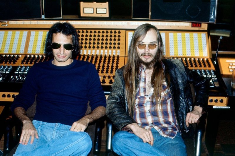 remasterización, álbumes en estudio, Steely Dan, Walter Becker, Donald Fagen, rock, historia del rock norteamericano, Can´t Buy a Thrill, jazz rock, pop, música inteligente, jazz, Miles Davis, rock experimental, crítica, Beatles, música clásica, músicos de sesión, perfección, Grammy