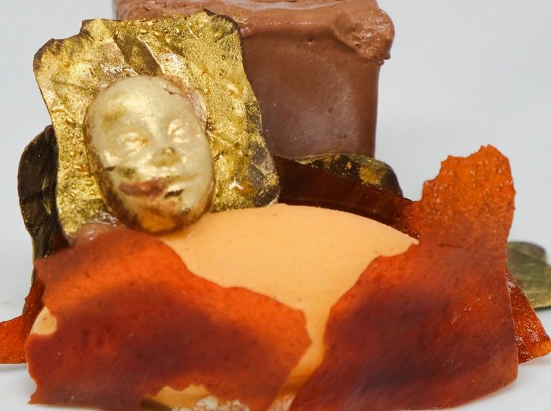 Aquí tienes 20 etiquetas para el artículo: maridaje de colores, chef Martha Ortiz, showroom Comex, tendencias de colores 2024, experiencia sensorial, tradición y modernidad, inspiración culinaria, legado culinario, innovación en la cocina, ColorLife, Rojo Ardiente, teoría del color, emociones y colores, menú degustación, cultura mexicana, sabores y aromas, vinos de Borgoña, Chardonnay fresco, Crémant de Bourgogne, Aloxe Corton Rouge.