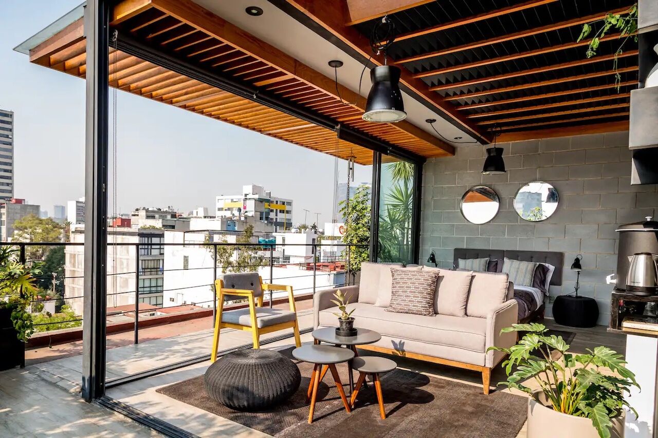 Airbnb, Experiencias, Hospitalidad, Personalización, Detalles, Estadía única, Turismo, Viajes, Restaurantes, Bares, Recreación, Economía global, Promesas, Servicios, Clientes felices, Calidad, Comunicación, Seguridad, Servicio al cliente, Reputación, Eddy Warman, Eddy Warman TV, Eddy Warman Noticias,