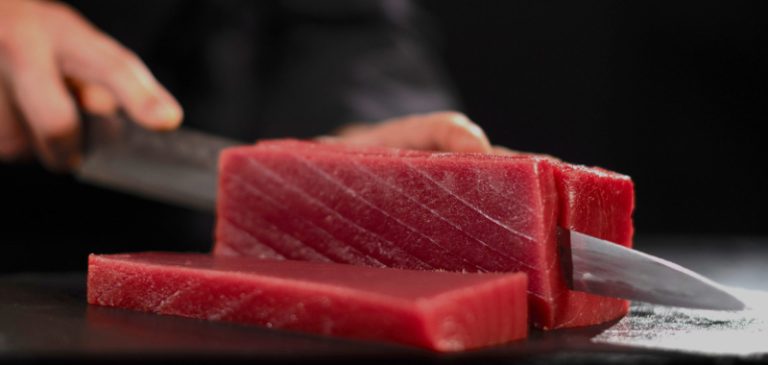 Dicotomía, dieta saludable, beneficios, pescados, presencia de mercurio, amenazas, metales pesados, desafíos, recomendaciones, precauciones, alimentación saludable, dieta mediterránea, aceite de oliva, frutos secos, semillas, ácidos grasos omega 3, Asociación Americana del Corazón, proteínas, vitaminas, minerales, mercurio, metal pesado, medio ambiente, cadena alimenticia, atún rojo, Agencia de Protección Ambiental, metilmercurio, toxicidad, concentración, especies de pescado, cadena alimentaria, atún aleta amarilla, México, Secretaría de Agricultura, desarrollo sostenible, Instituto de Diagnóstico Ambiental, mujeres embarazadas, niños, EPA, ácidos grasos omega-3, riesgo, beneficios, salud, eddy warman, eddy warman tv, eddy warman de noche, eddy warman gastronomia, eddy warman noticias,