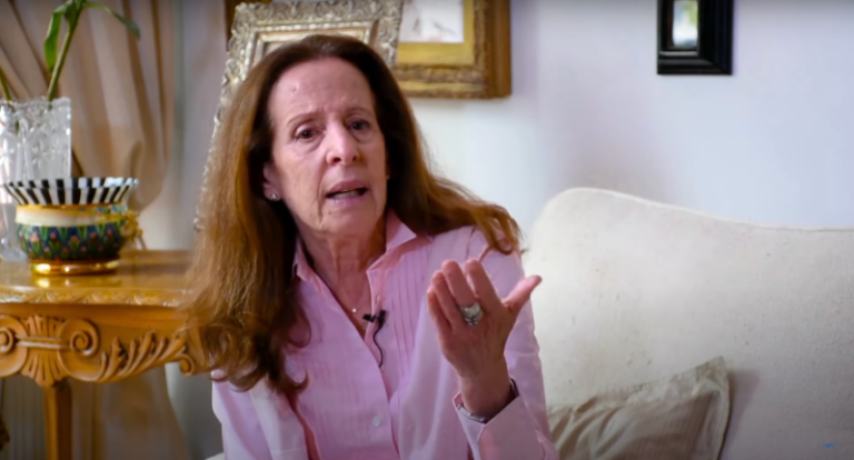 Líbano, guerra civil, refugiados en México, historia de resiliencia, infancia en Líbano, comunidad judía, comunidad cristiana, Guerra de los Seis Días, Guerra de Yom Kippur, migración a México, adaptación y esperanza, fortaleza de refugiados, identidad libanesa, exilio y nostalgia, crisis palestina, Suleiman Frangieh, secuestros de aviones, vida en Beirut, reconstrucción de Beirut, agradecimiento a México